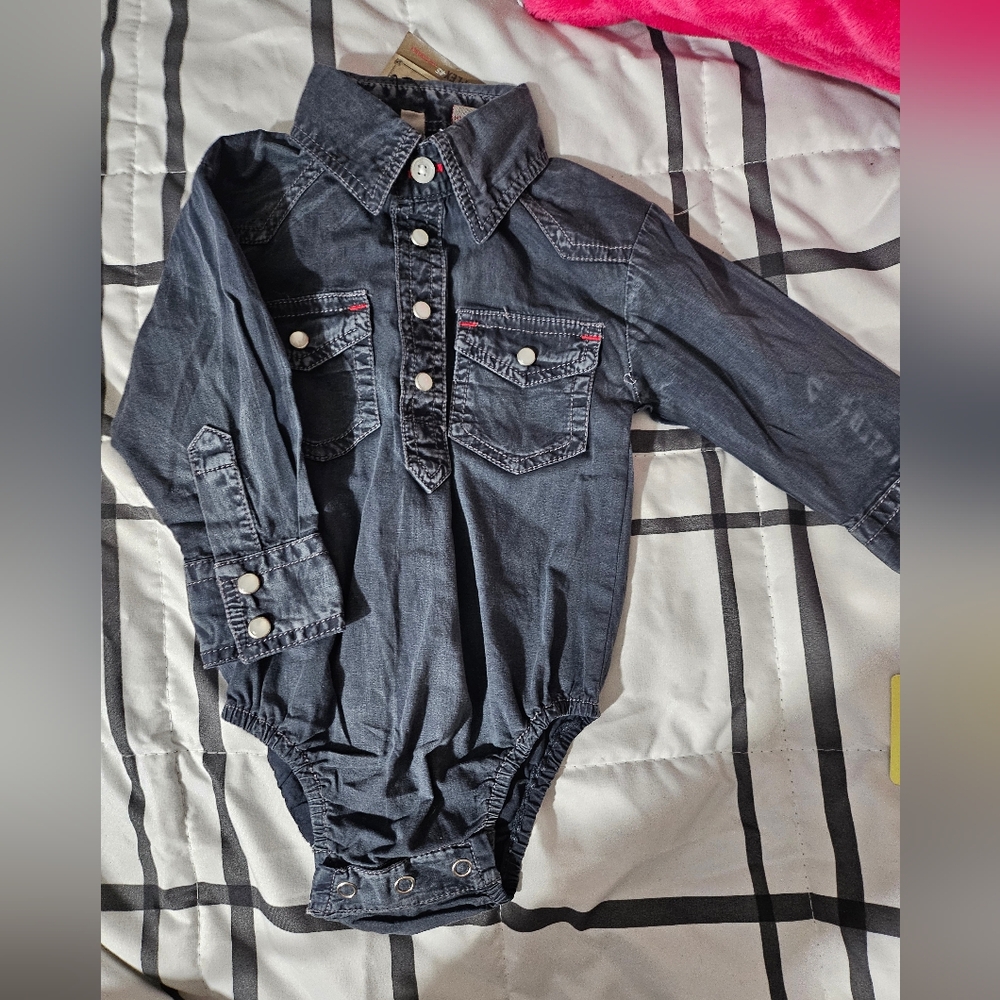 New! 3‎ month size, faded black denim appearance (98%cotton, 2% spandex)